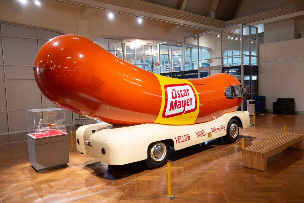 Oscar Mayer To Change The Name Of The Iconic Wienermobile Razor 94