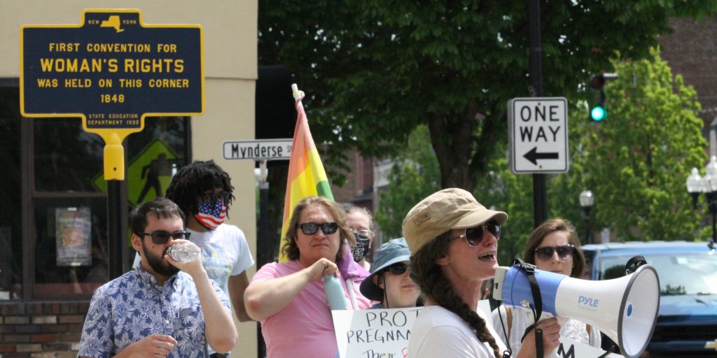 "Abortion Is Healthcare", Pro-Choice Demonstrators March In Seneca Falls - Vimarsana News