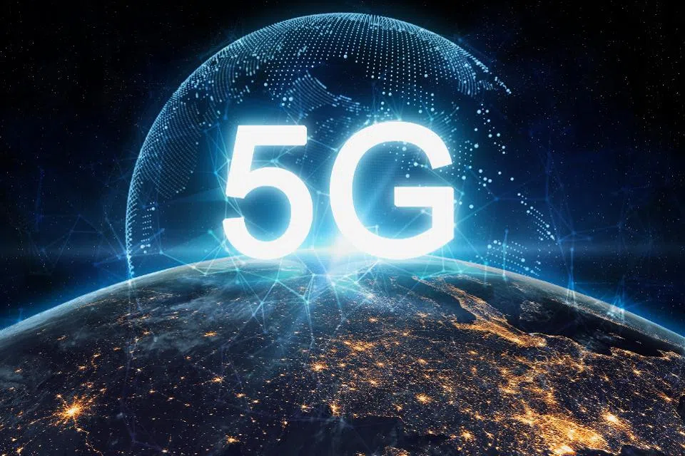 Roll out of 5G – is it safe? – Deise Today Friday 10th July | WLR