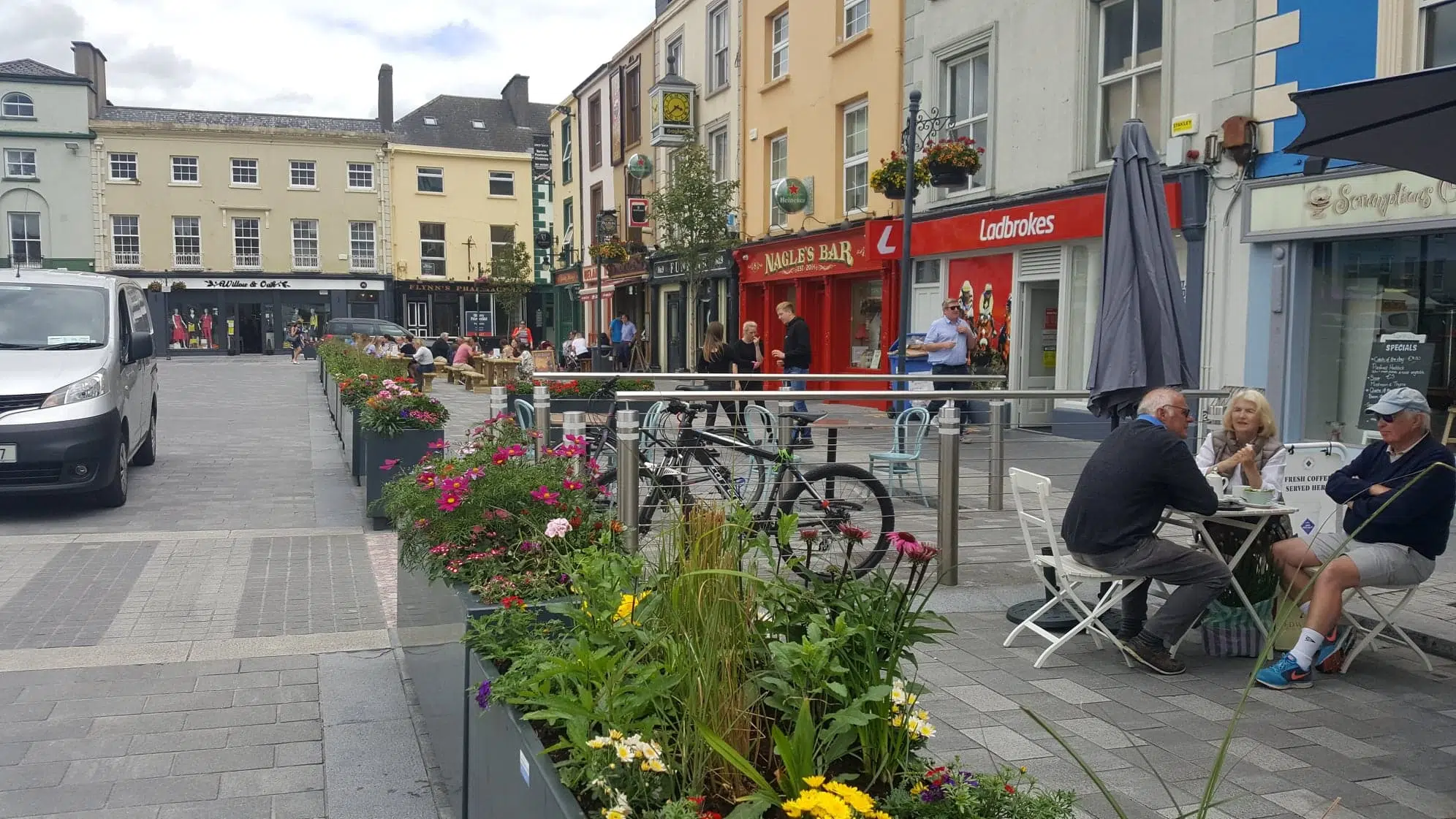 Dungarvan Town Centre reopens with a renewed sense of Summer Vibrancy WLR