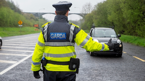 Waterford Gardaí urge people not to attend house parties today - Vimarsana News