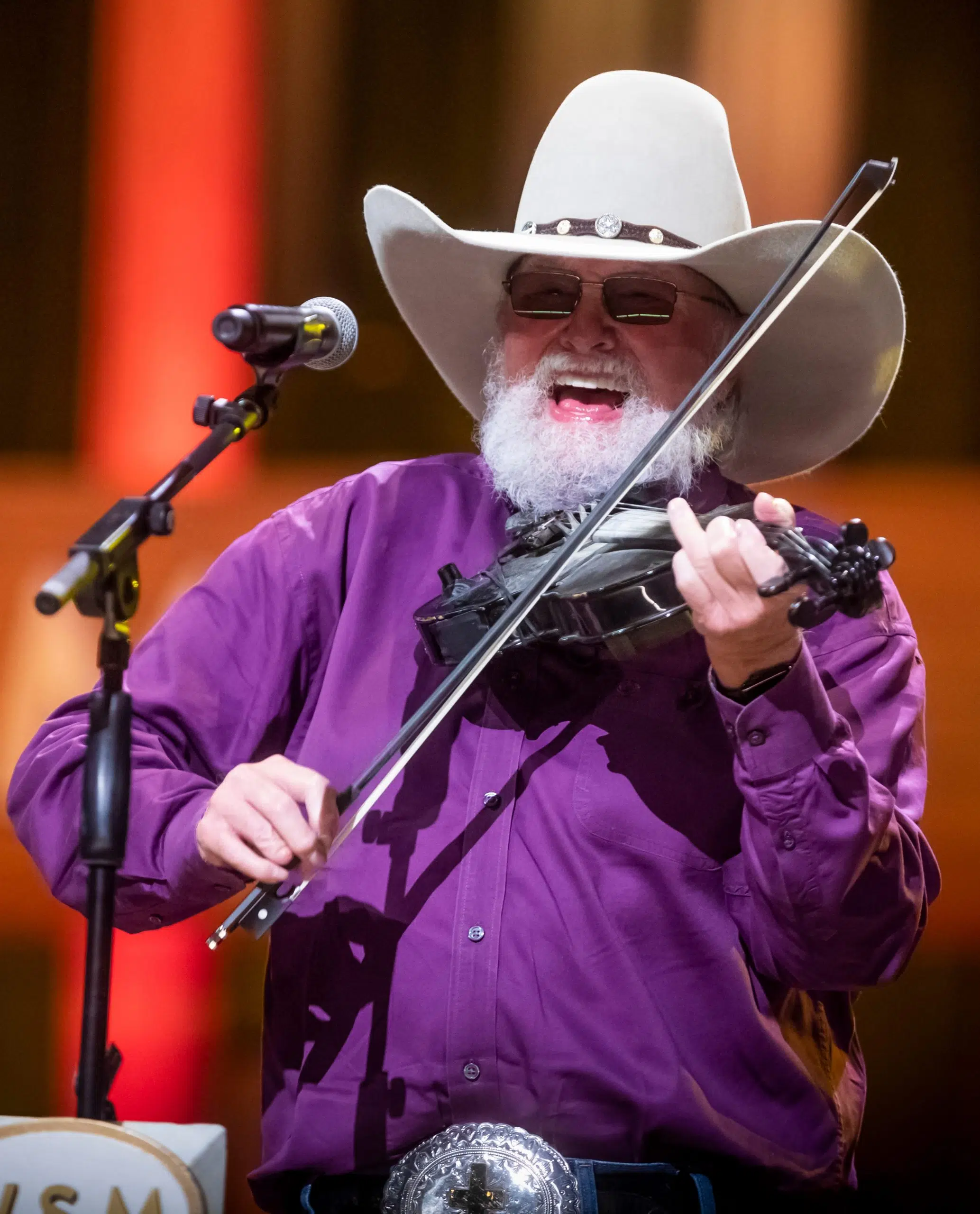 Country Music Hall of Famer Charlie Daniels Passes Away | KOKE FM