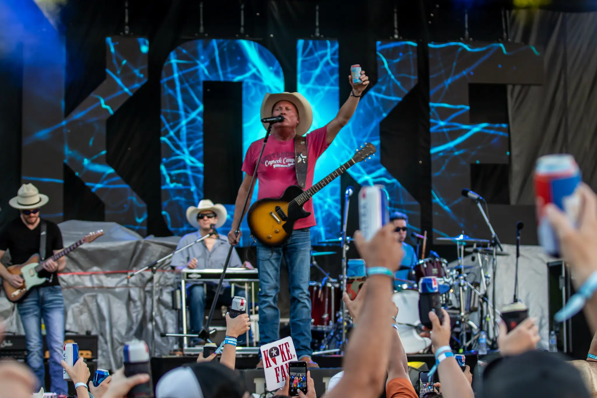 LISTEN Kevin Fowler Interview With Eric Raines KOKE FM