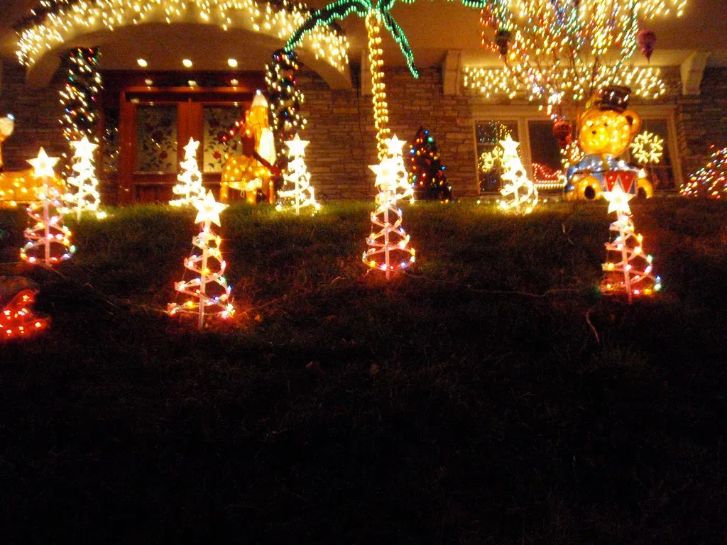 Drive Through Christmas Light Display Returning To Green Bay This Year