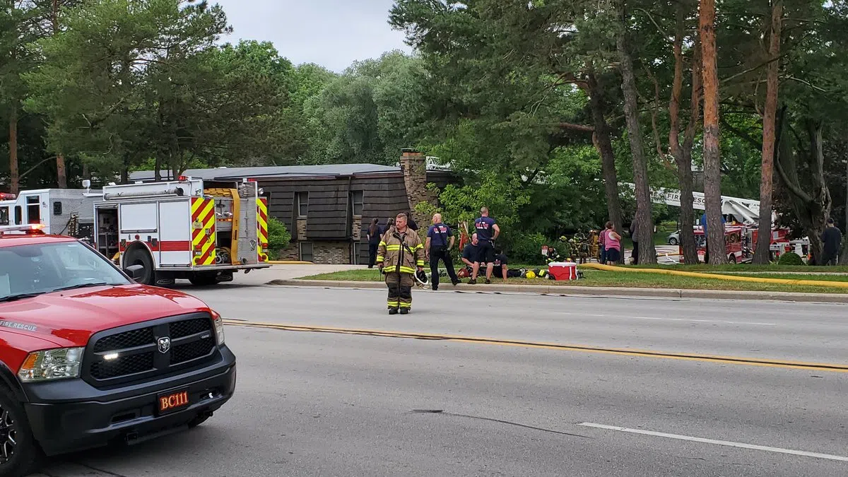 Fire at De Pere apartment complex displaces 6 105.7 WAPL Wisconsin