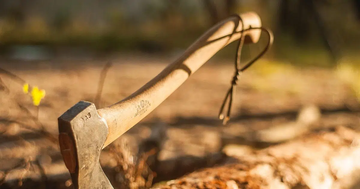World axe and knife throwing championships coming to Appleton 105.7