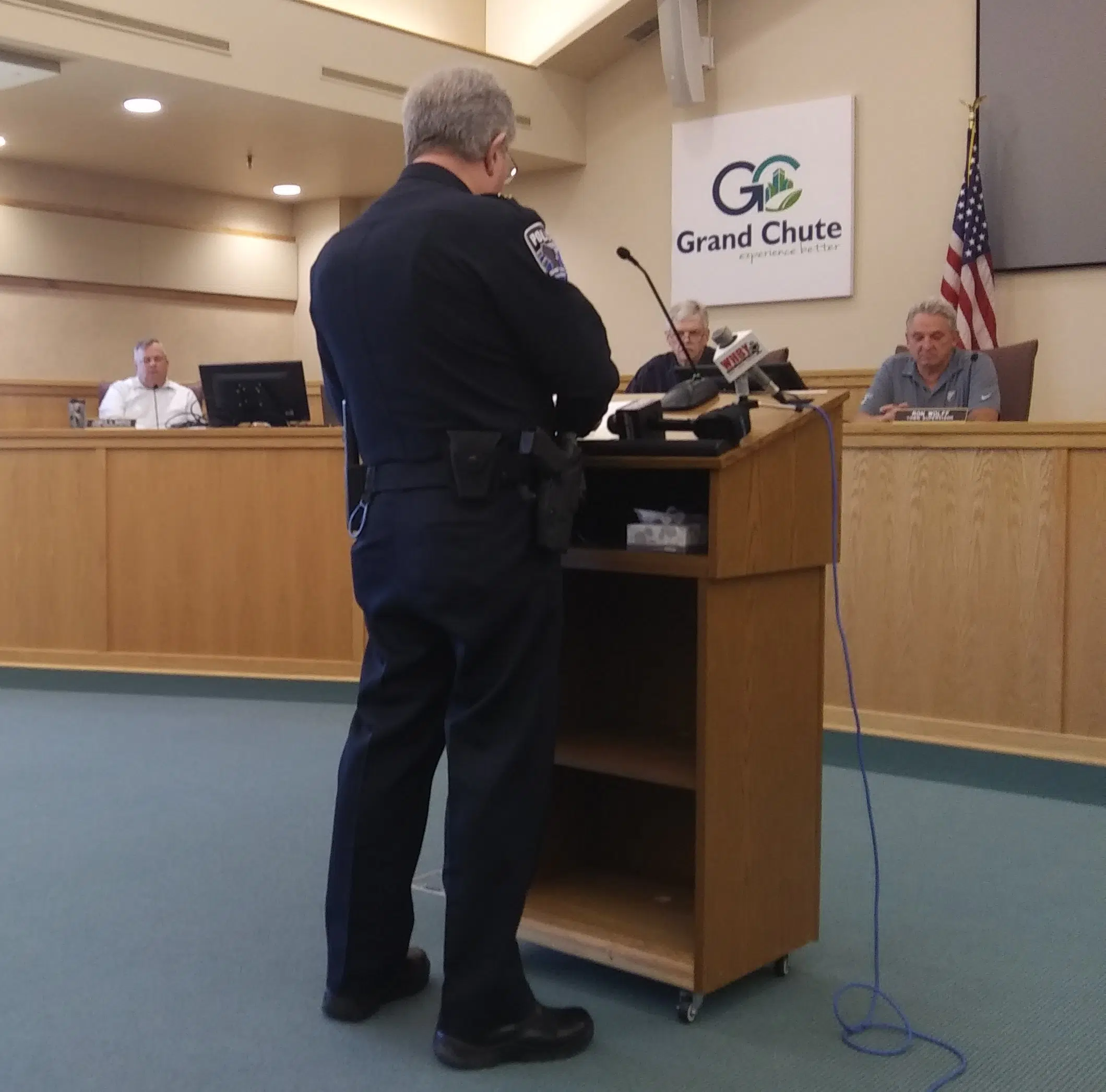 Town of Grand Chute in talks with Administrator it wants to fire 105.