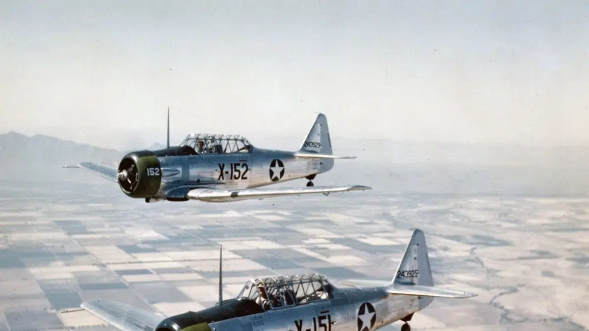 Second body, plane fuselage recovered from Lake Winnebago crash | 105.7