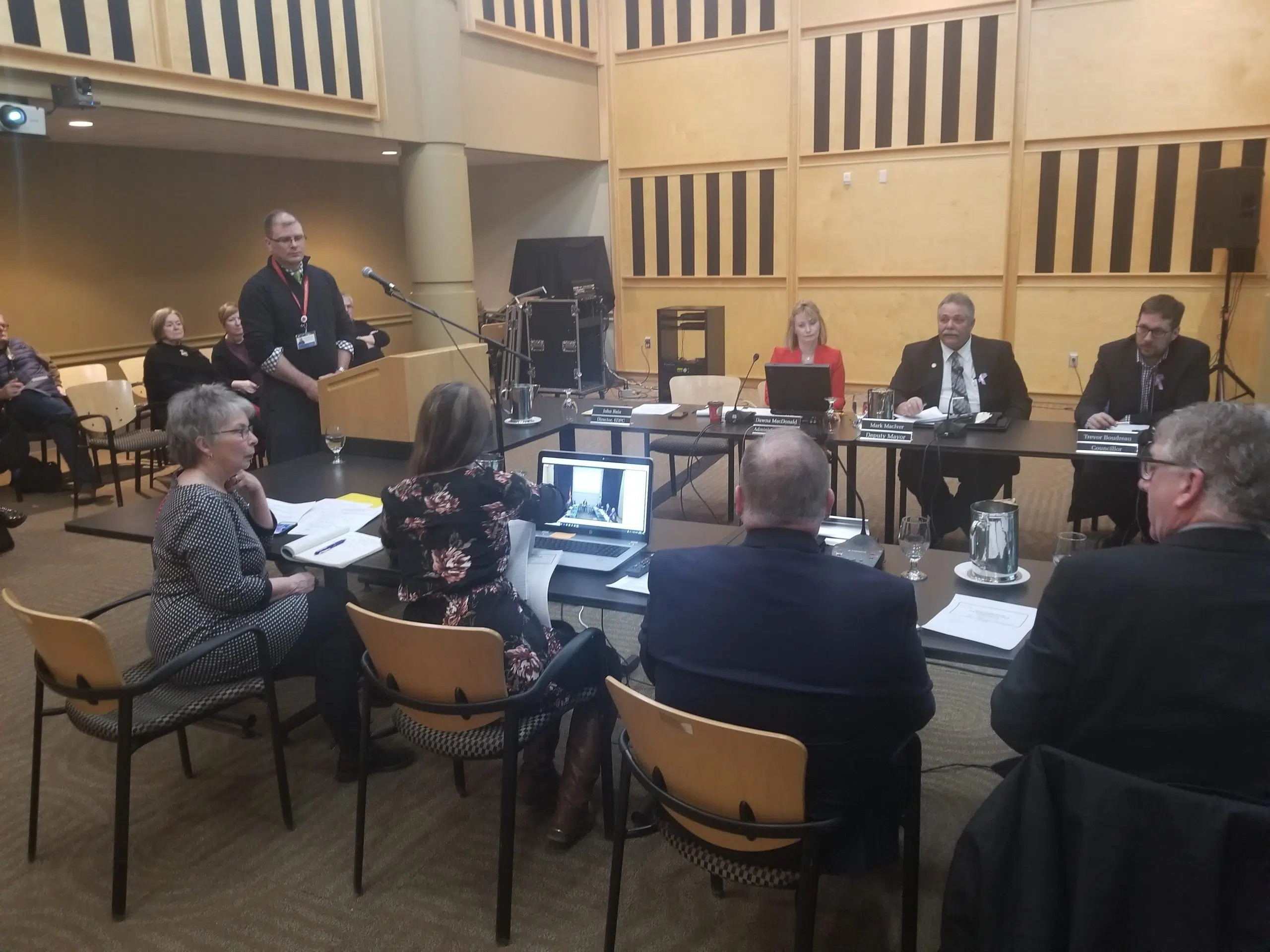 NSHA official discusses doctor recruitment in Port Hawkesbury 101.5