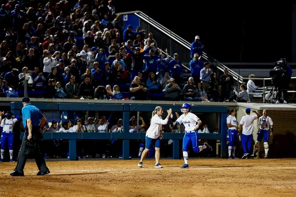 Record regular season crowd watches UK softball fall to top ranked