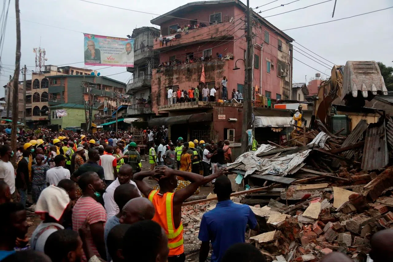 At least 8 dead in building collapse in Nigeria’s Lagos | paNOW