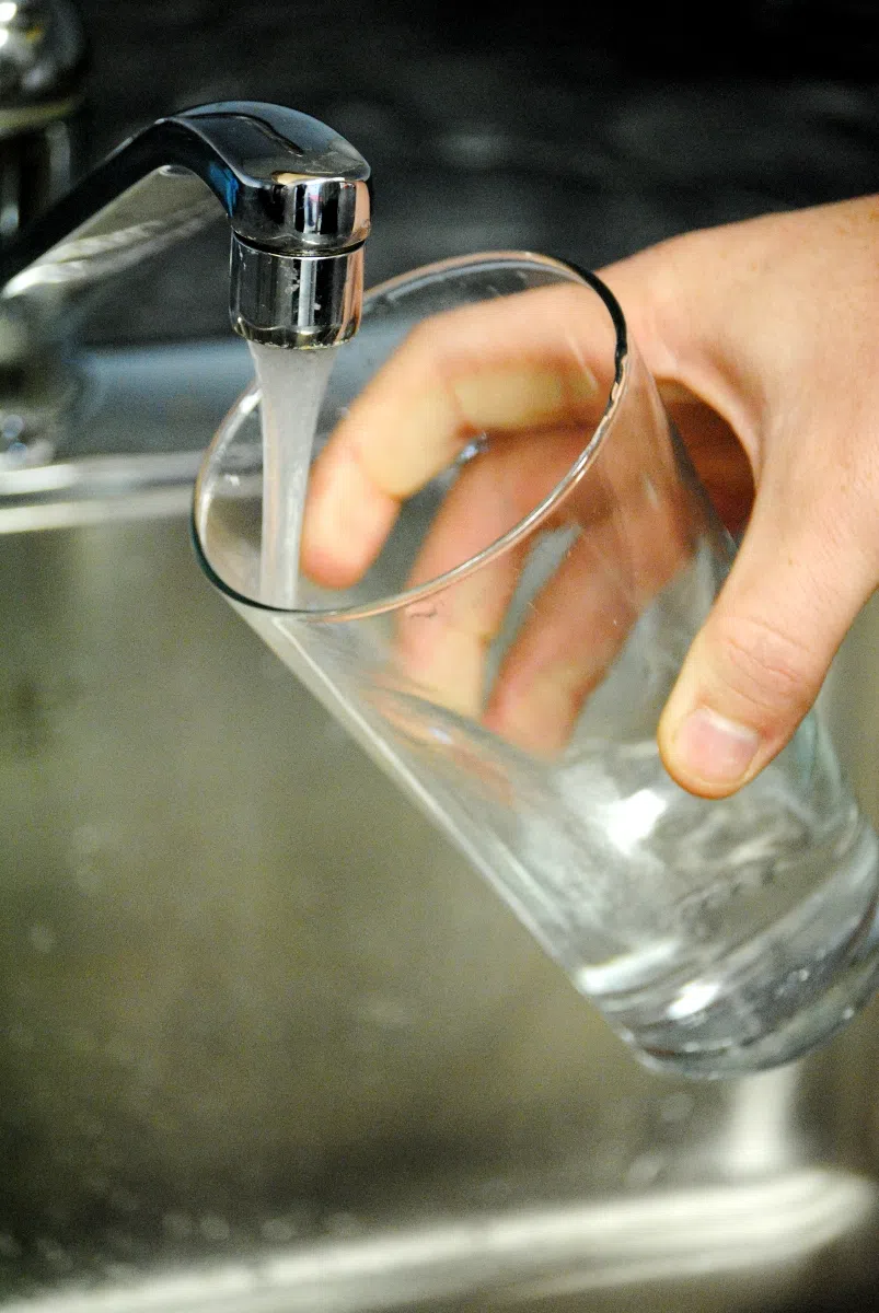 City To Resume Adding Fluoride To Water Supply PaNOW   Boil Water Large 