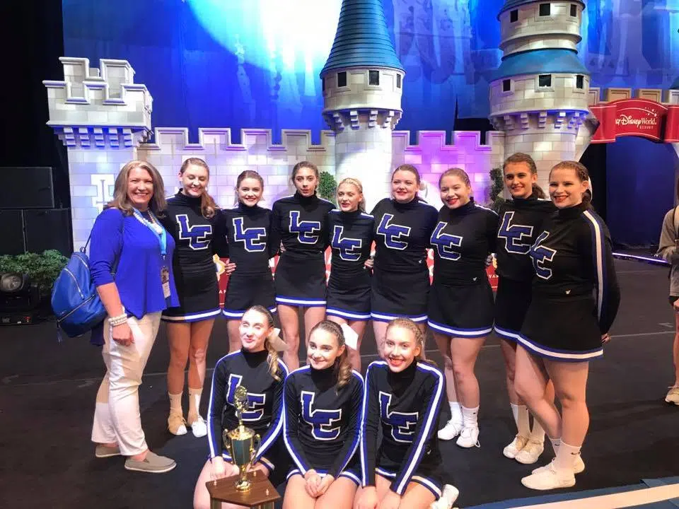 Letcher County Central Cheerleaders Place 5th In The Nation 103 9 Fm The Bulldog Wxkq Lite Rock