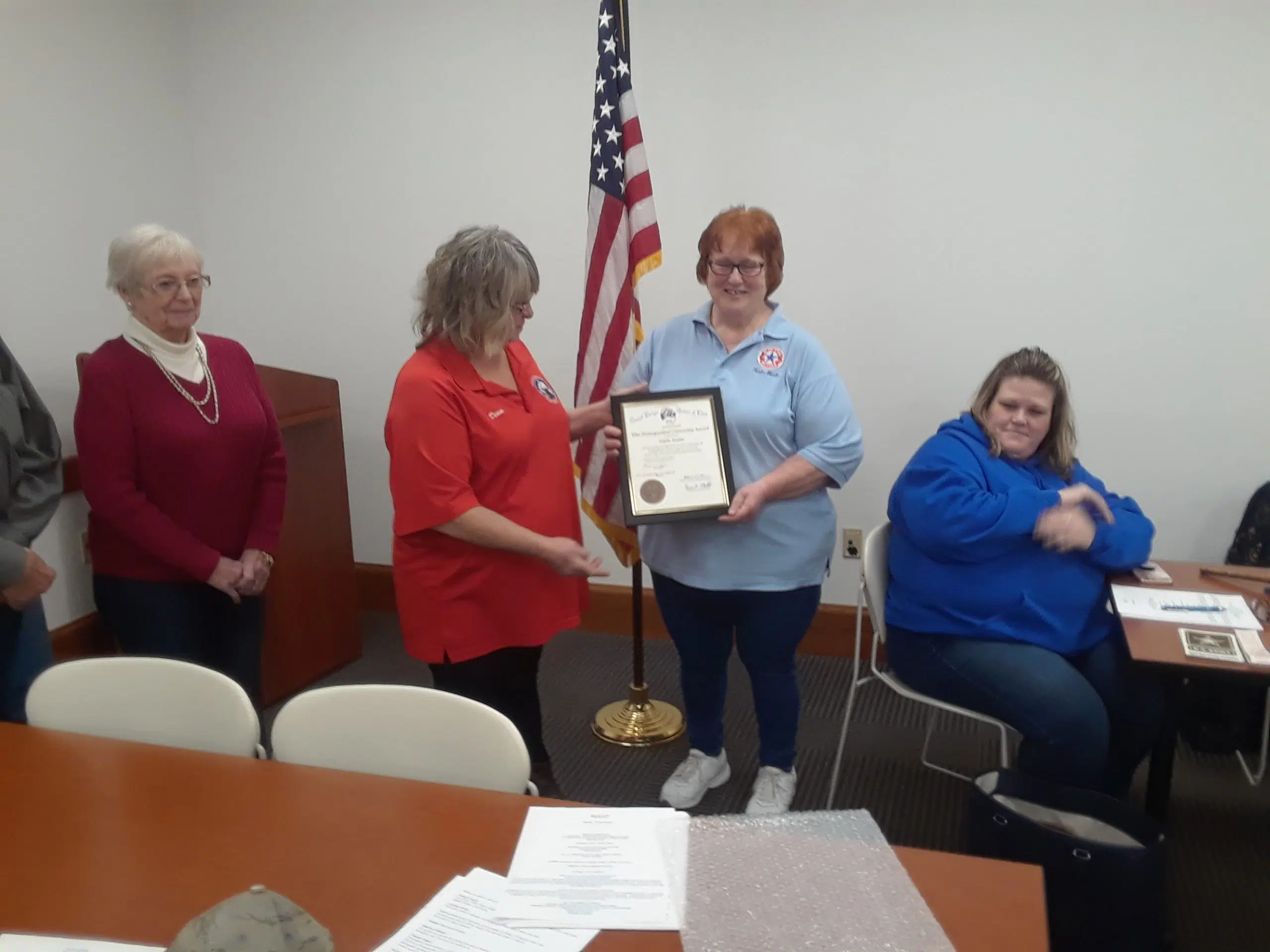 Elk Club hands out Citizen of the Year award WCVL 92.1 FM/1550 AM