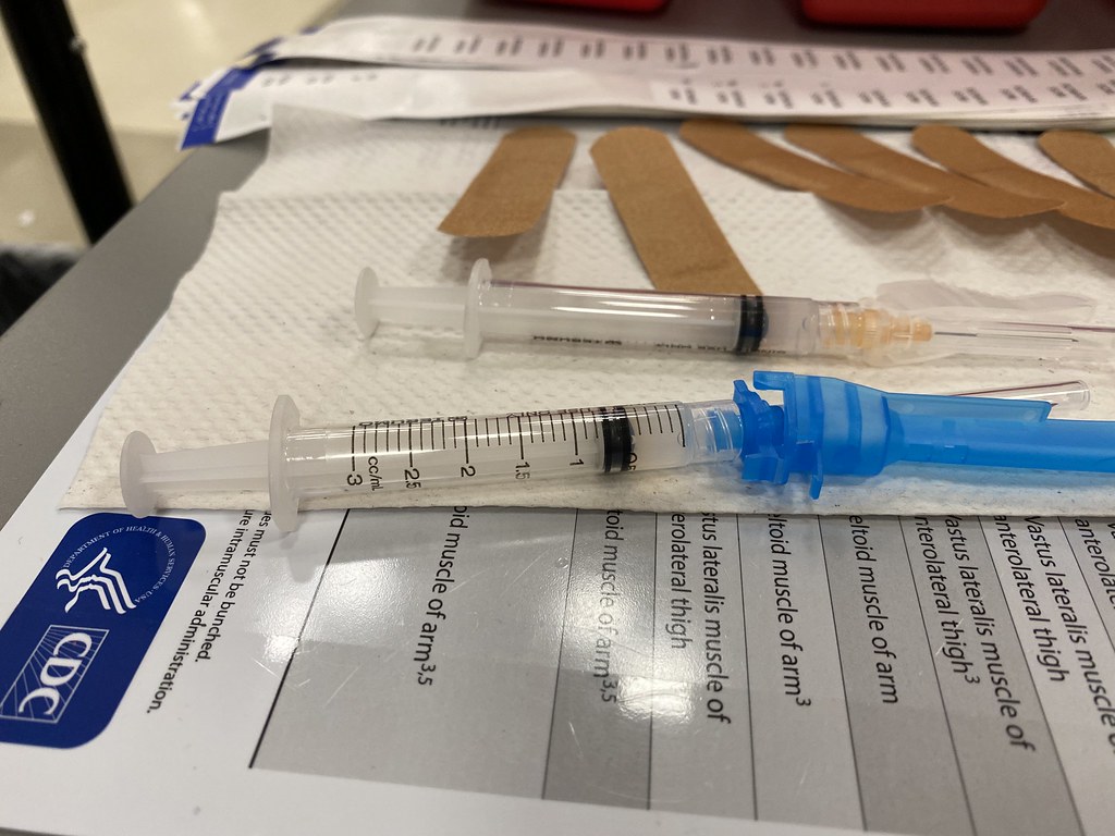 Haliburton, Kawartha, Pine Ridge District Health Unit closing mass vaccination clinics in Lindsay and Cobourg - Vimarsana News