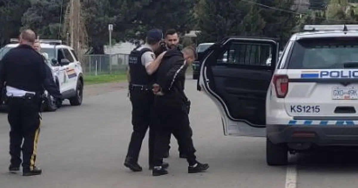 Man in custody following reports of erratic driver in Kamloops Radio