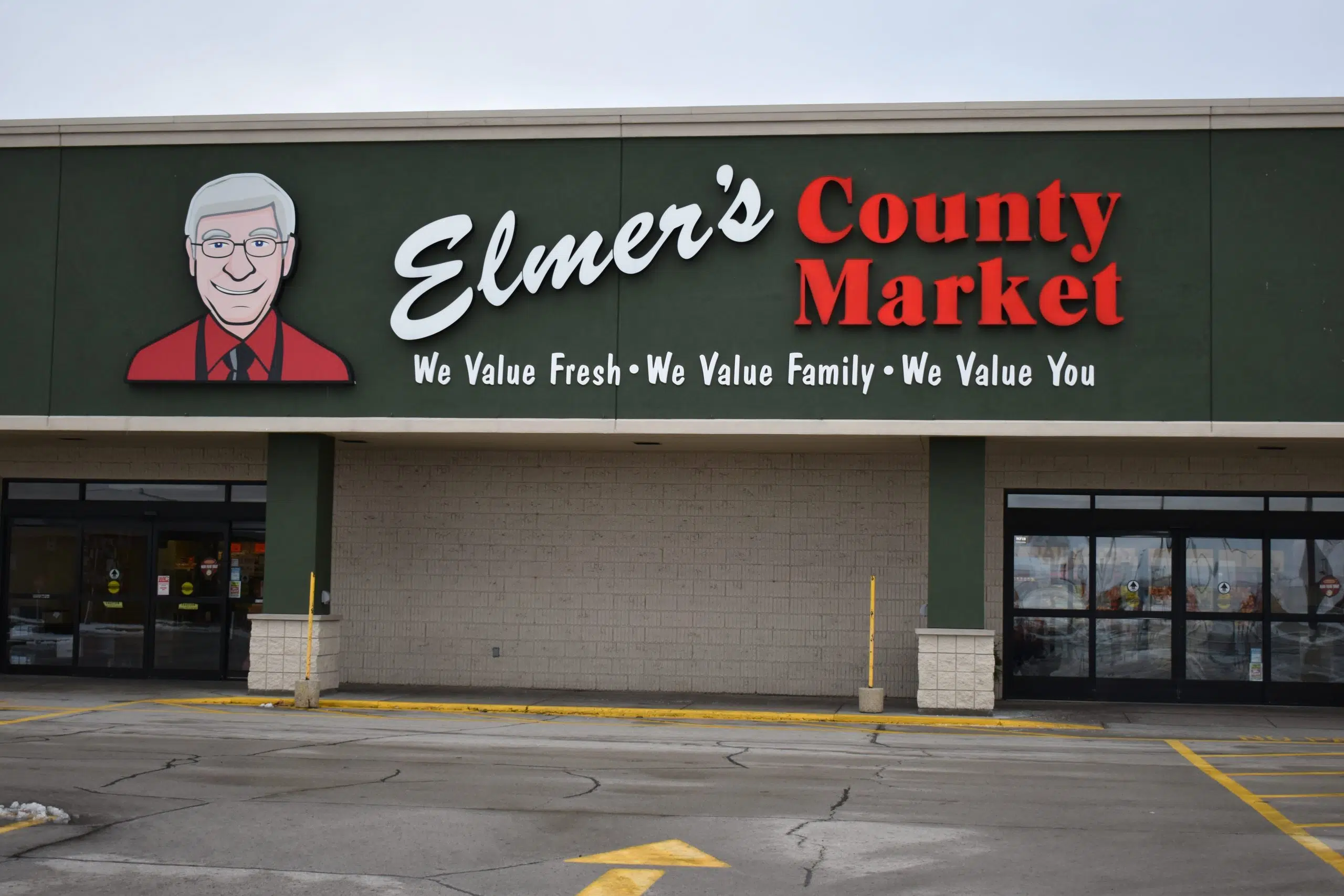 Elmer’s County Market Keeps Closure Tradition