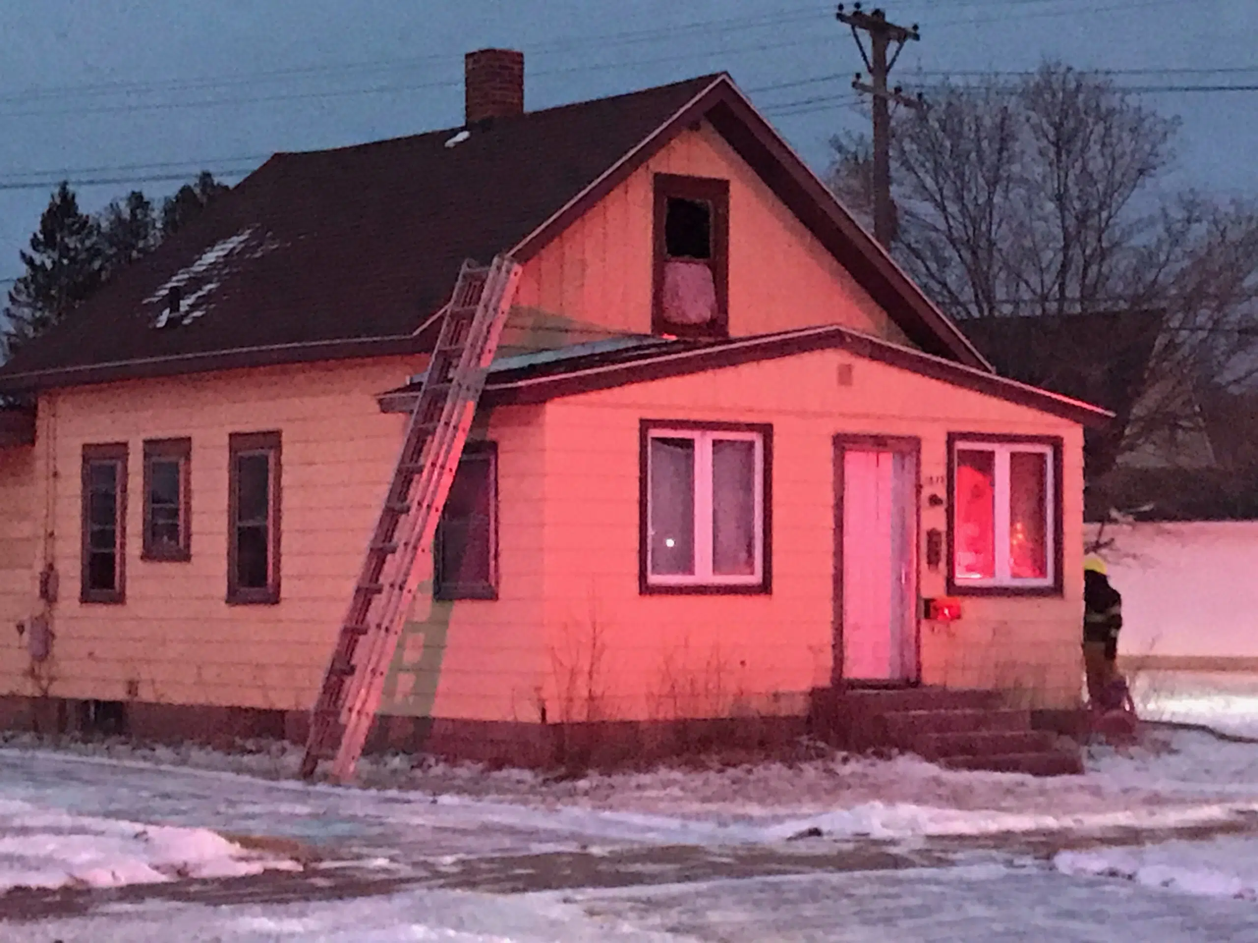No Injuries In Escanaba Christmas Eve House Fire