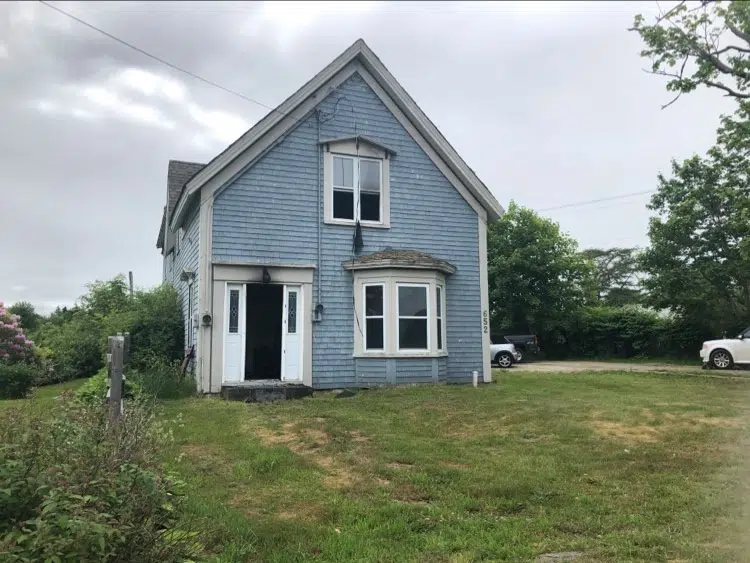 Crews Knock Down House Fire In Hebron Y95.5