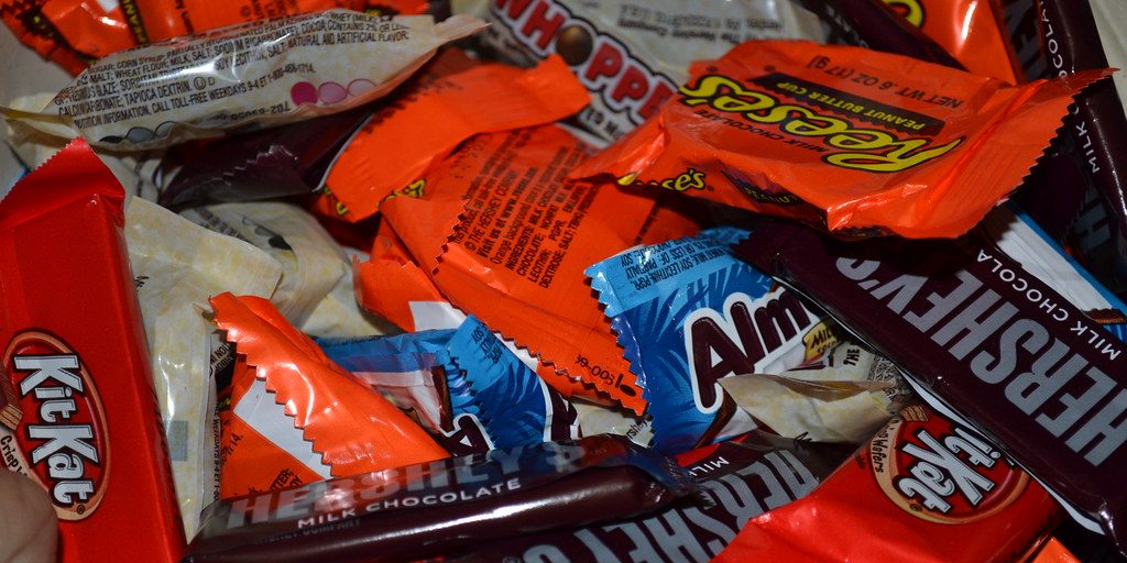 What is your Must Have Halloween Candy or Snack ? - Vimarsana News