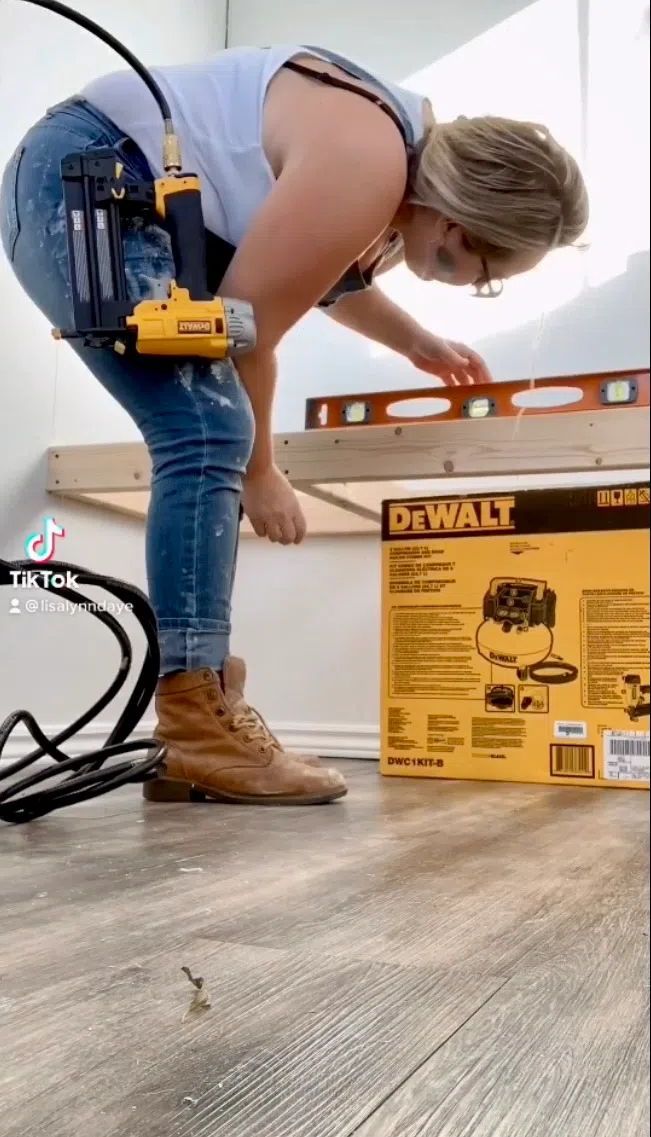 Daye 4 | 97.3 The Wave