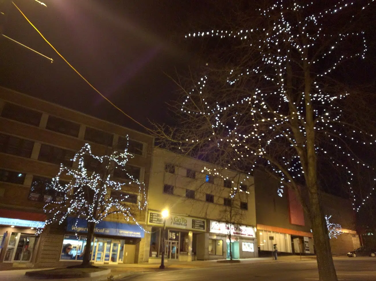 Tree Lights Uptown Will Stay Illuminated YearRound Country 94