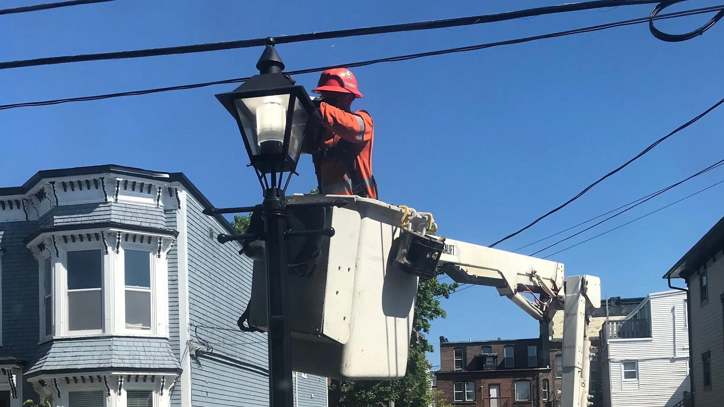 What’s Causing Uptown Street Lights To Flicker 97.3 The Wave