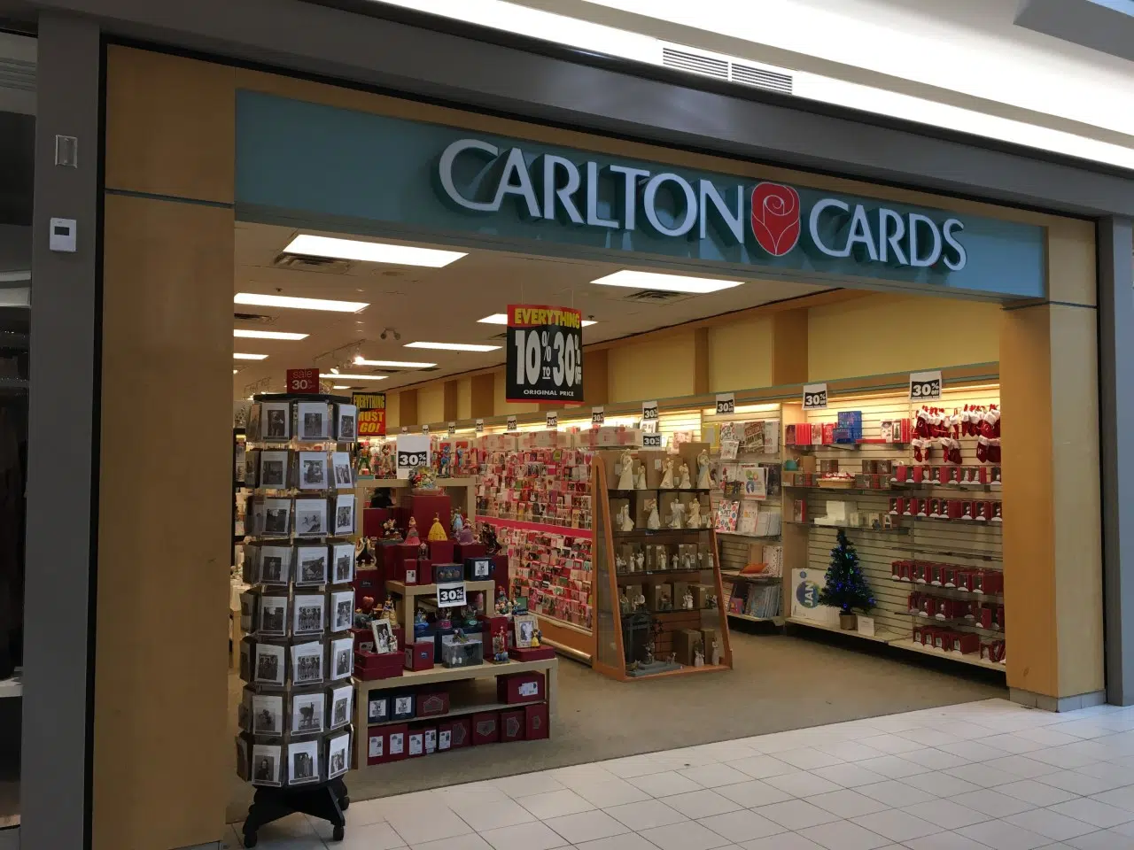 Carlton Cards Closing In ISC Country 105 Thunder Bay's Country