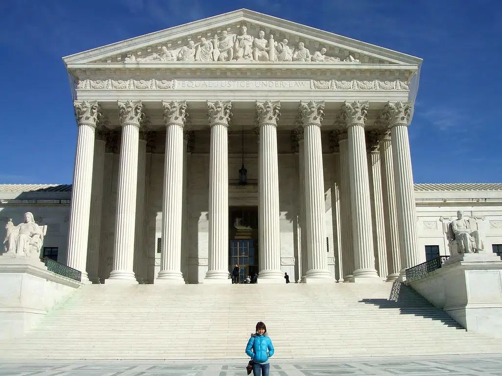 U.S. Supreme Court Overturns Roe v. Wade