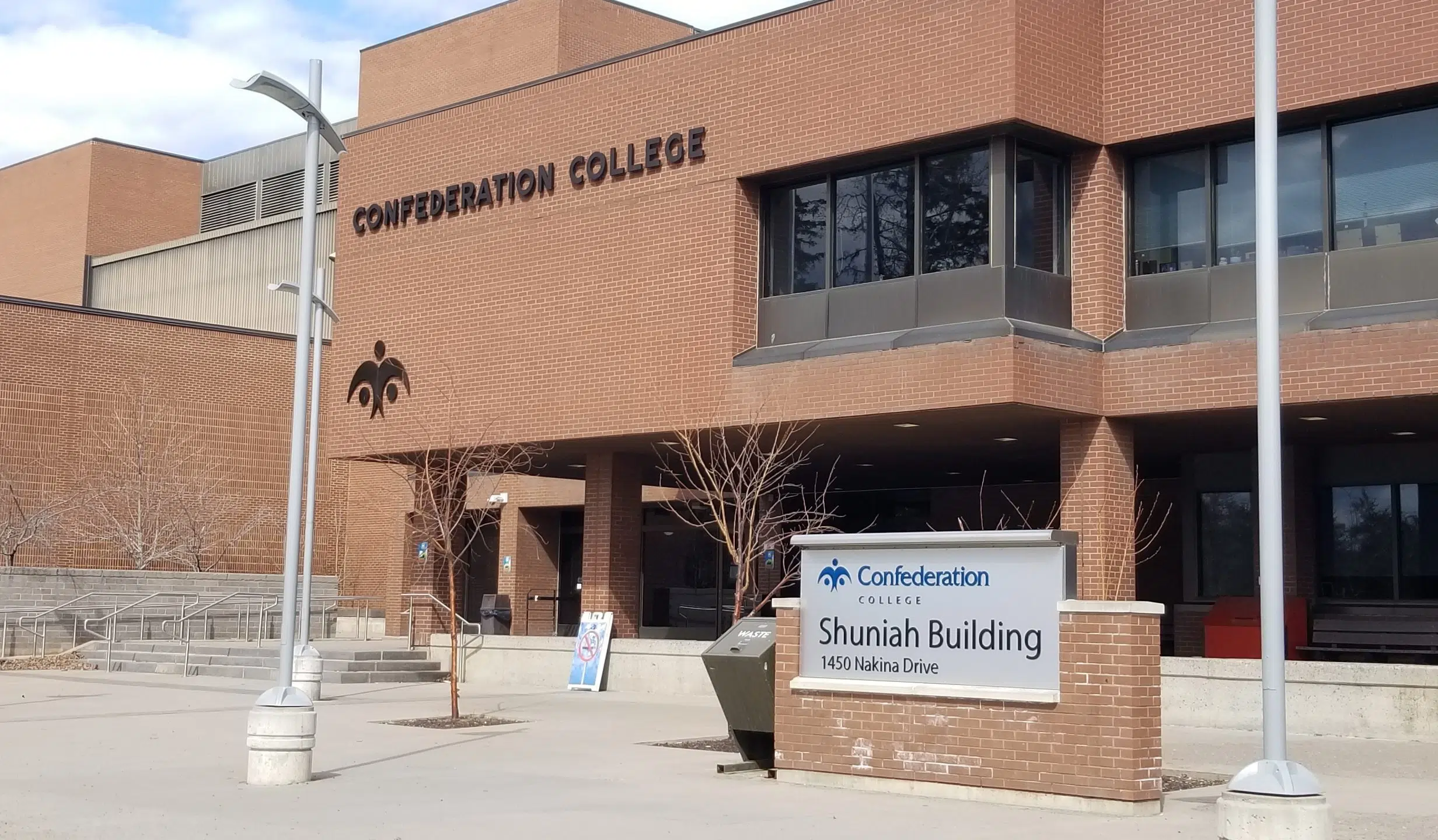 Cao đẳng Confederation (Confederation College) 