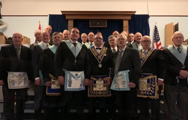 Masons Give $12K For Cardiac Campaign