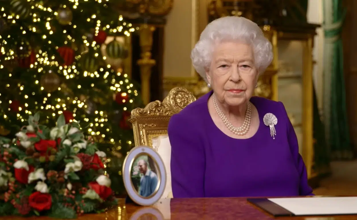 Queen Elizabeth Delivers Christmas Message Country 94