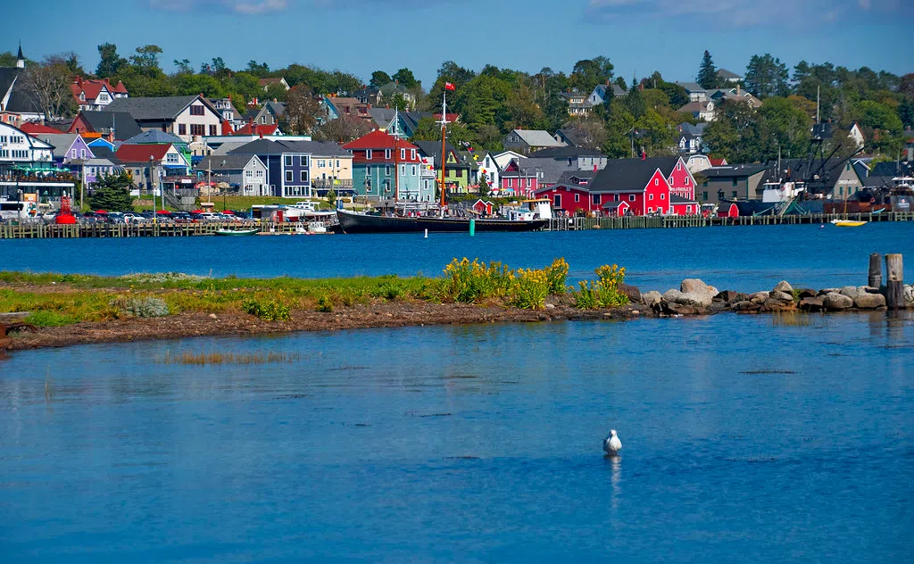 Lunenburg and Shelburne ports of entry reopen