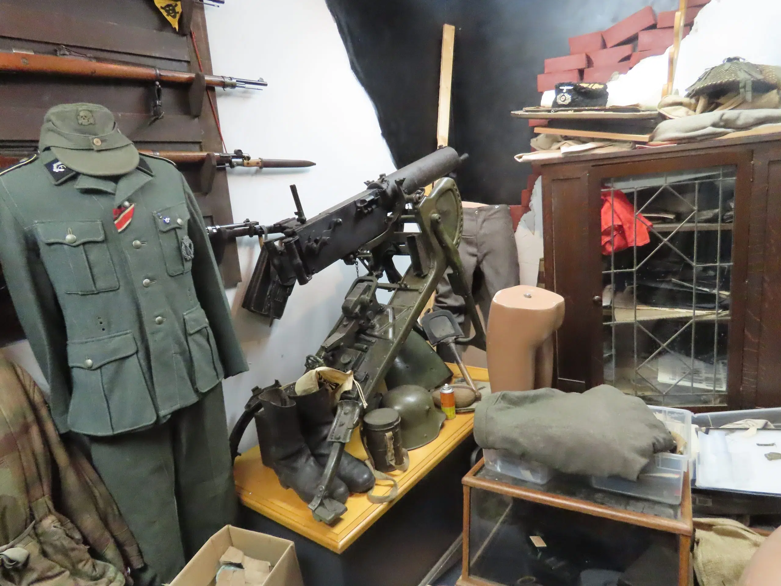 Police seize prohibited WWI and WWII items, machinegun, grenades