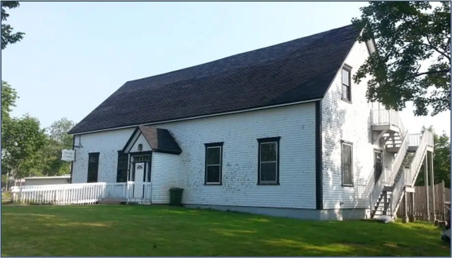 Lunenburg looks to sell Old New Town School