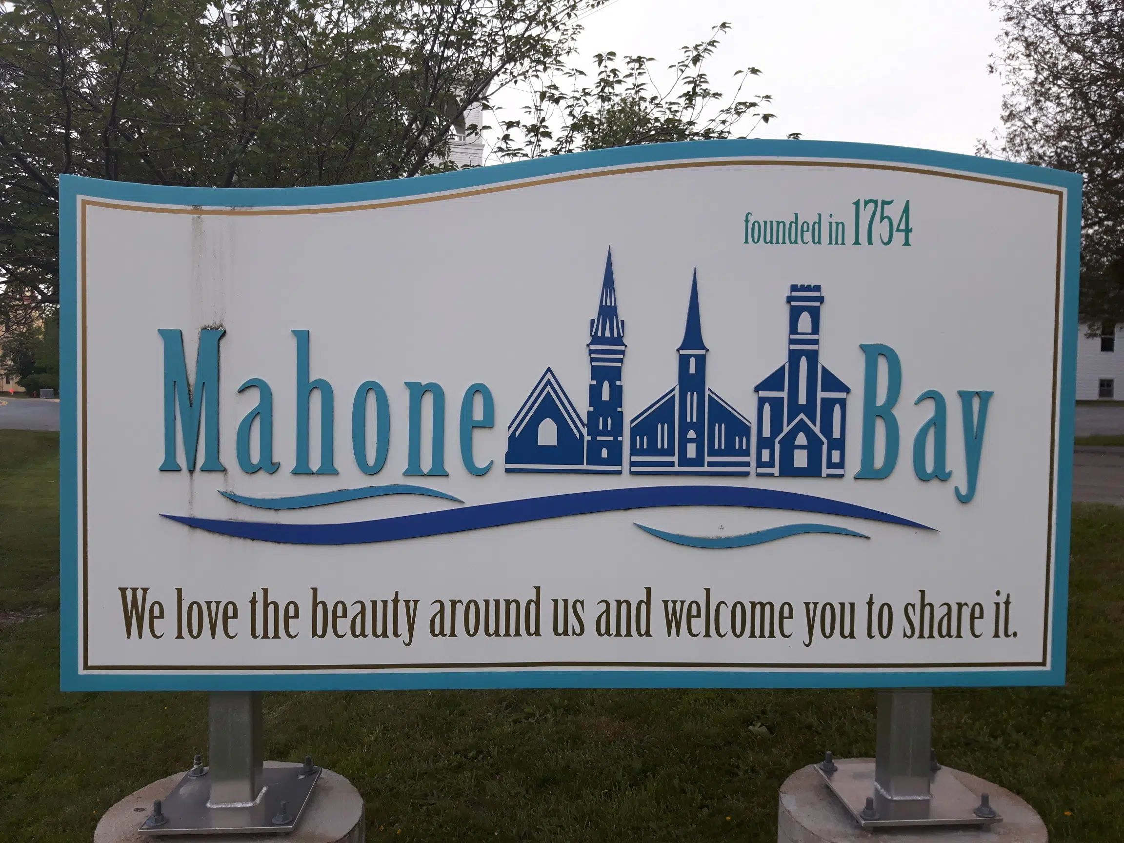 Mahone Bay Residents Organize Outdoor Concert