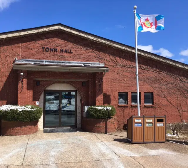Bridgewater Town Hall Enters Next Stage Of Reopening Country 100.7