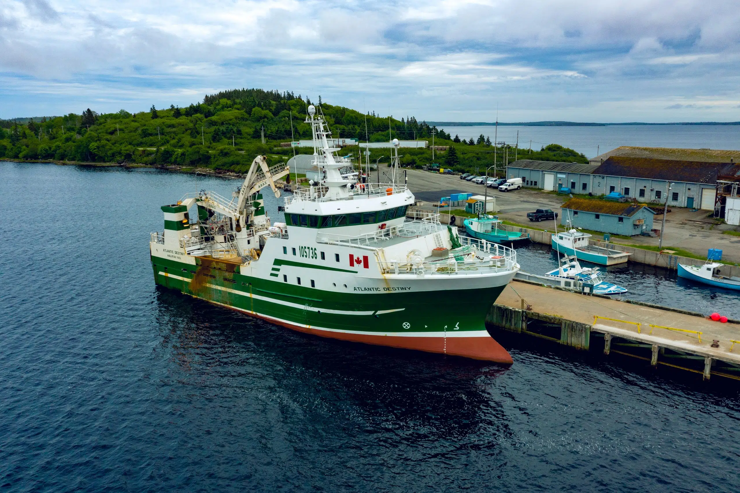 Update: Rescue crews begin lifting 31 Crew Members Off Atlantic Destiny