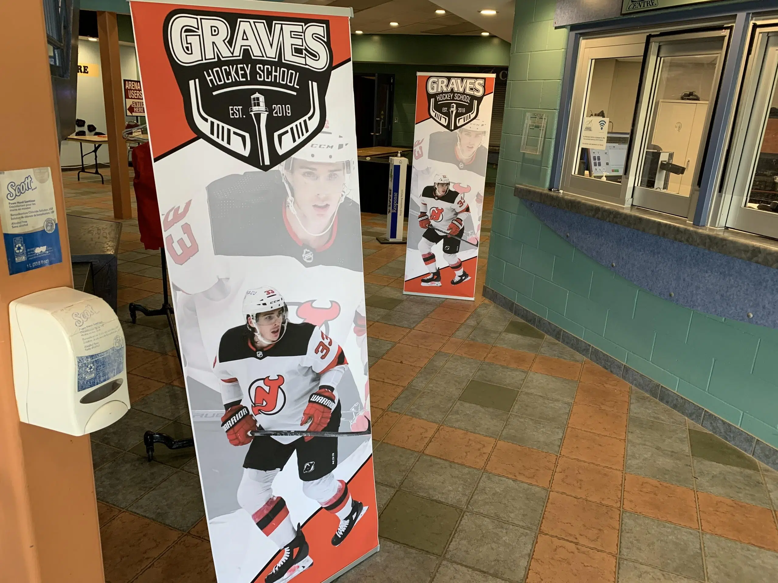 NHLer Ryan Graves Hosting Hockey School In Yarmouth Y95.5