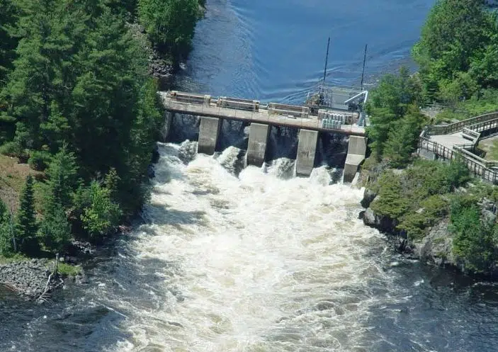 One Lake Reaches 2014 Level | CFOB 93.1 The Border