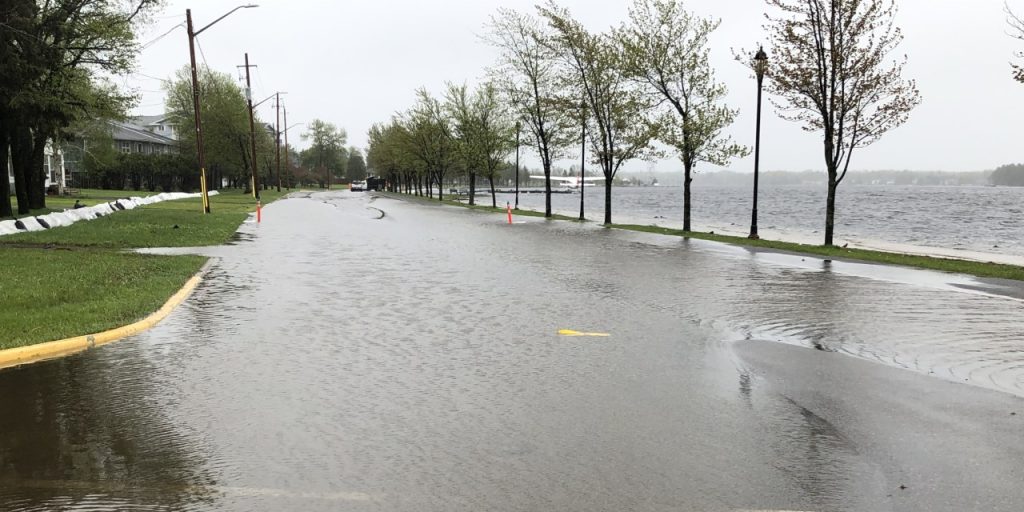 Rainy Lake Sitting Over 1950 Level - Vimarsana News