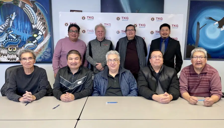 First Nations Group Buys Computer Company