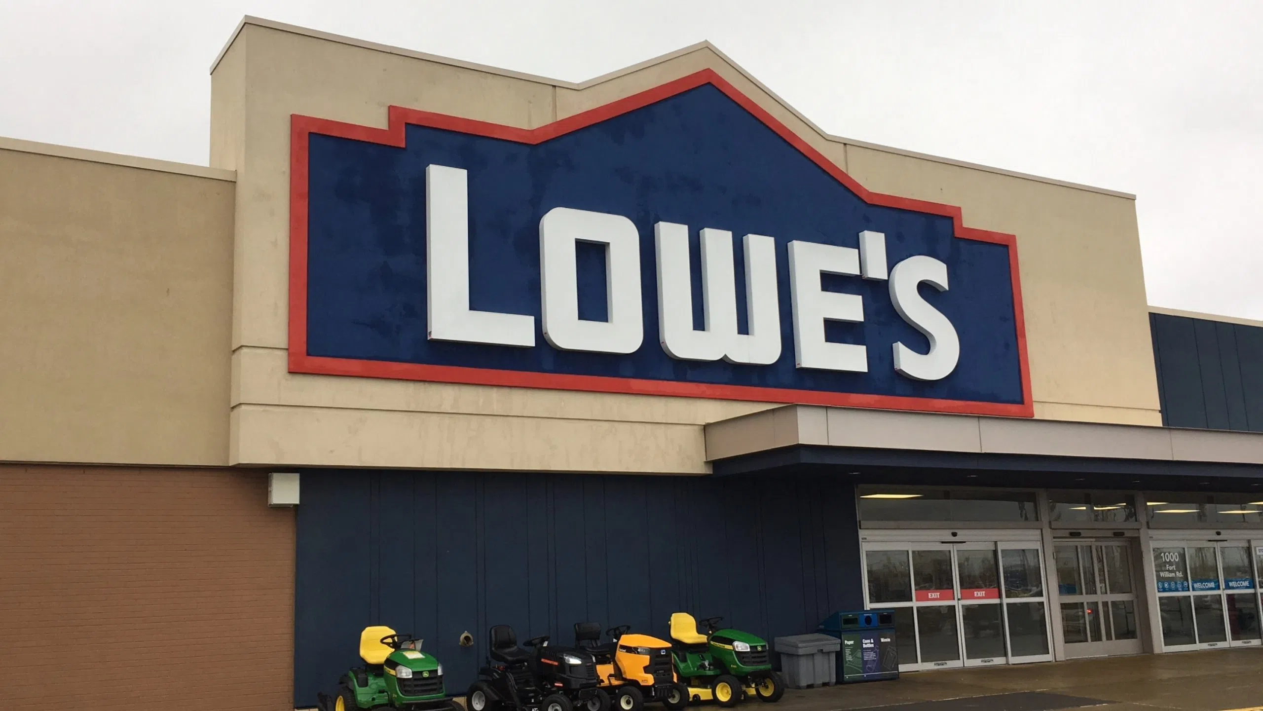 Lowe’s Set To Close 31 Stores in Canada 89.5 The Lake