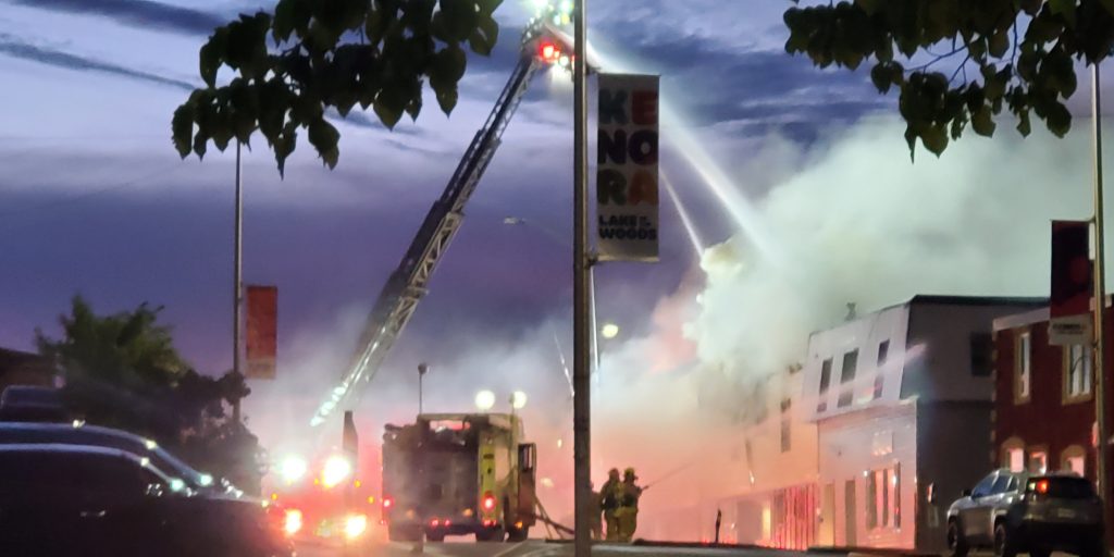 Early Morning Downtown Fire in Kenora - Vimarsana News