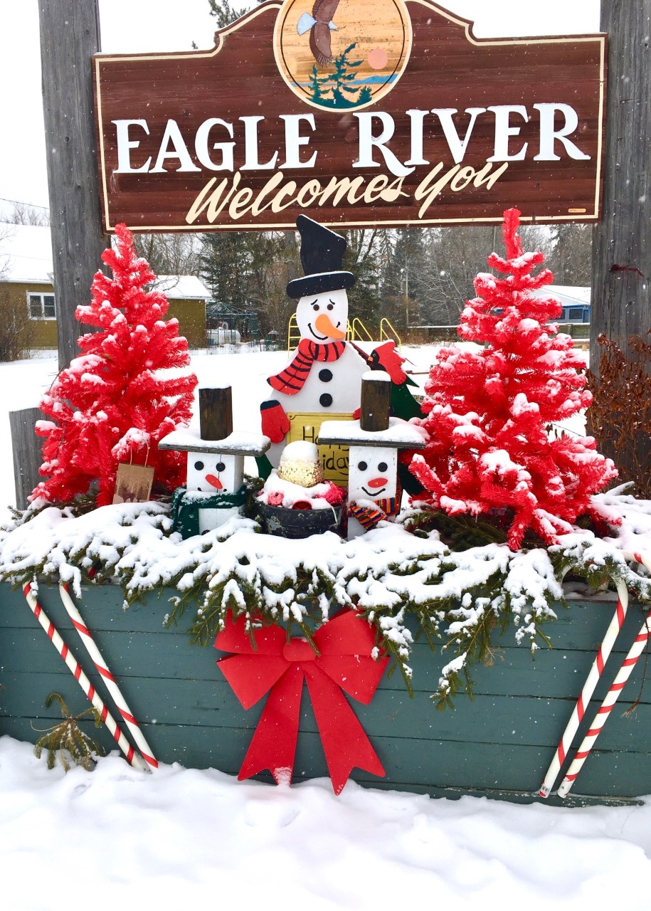 Making The Season Brighter In Eagle River - Vimarsana News