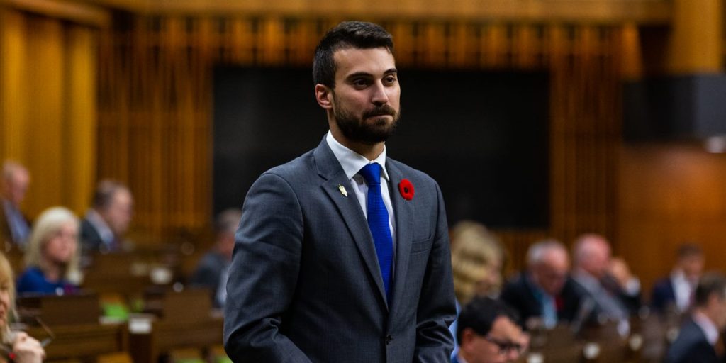 Kenora MP Discusses Passports, Carbon, And Security - Vimarsana News