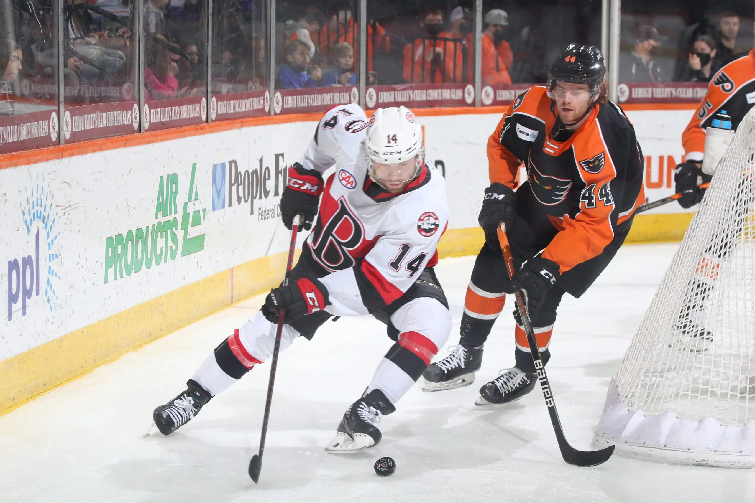 B-Sens Rout Phantoms As Gustavsson Stops 21 | Quinte News