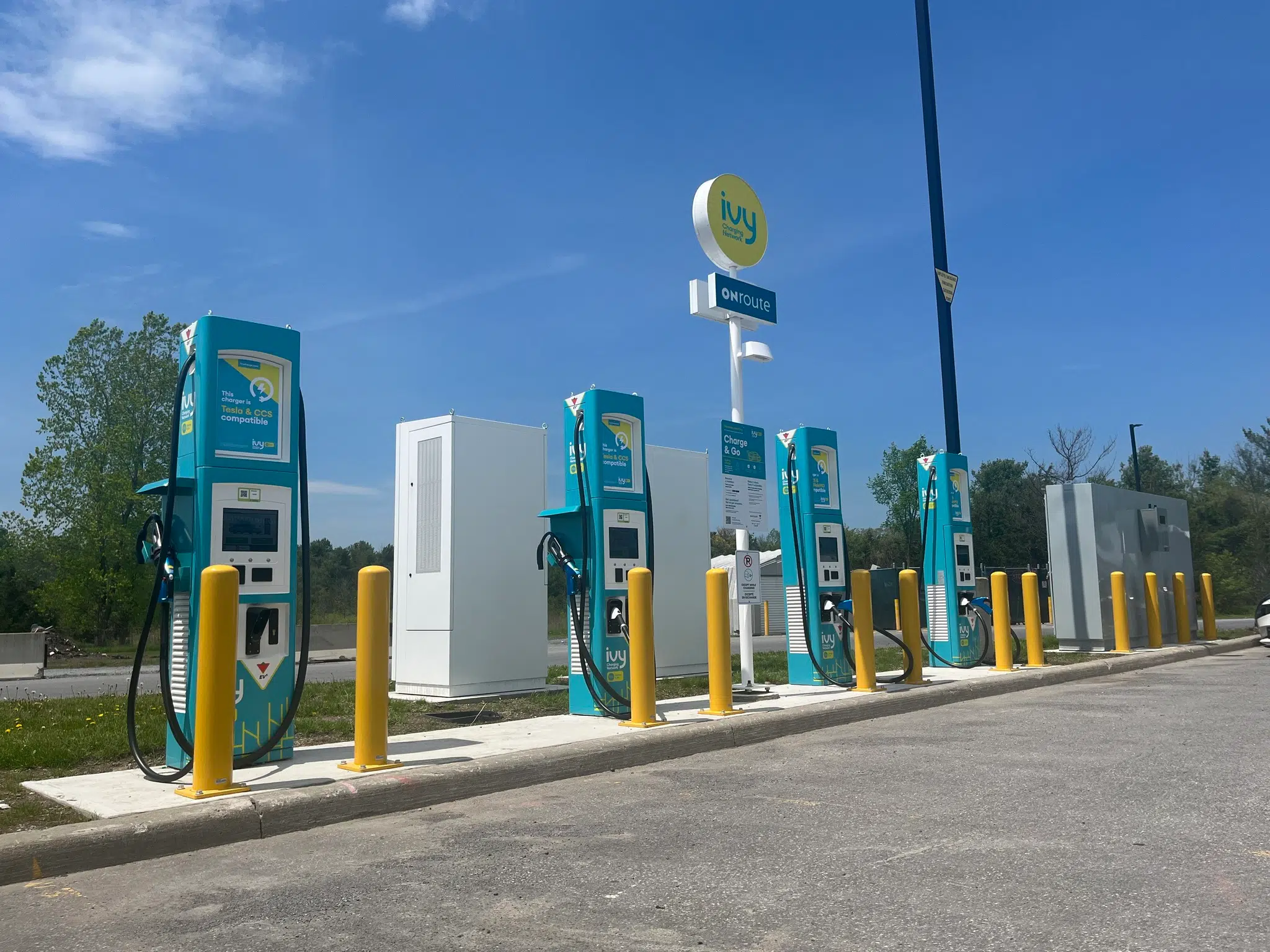 Highway 400 and 401 travel is now easier on EVs