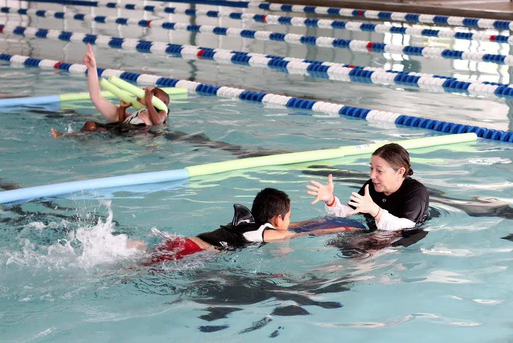 London offering modified swimming lessons