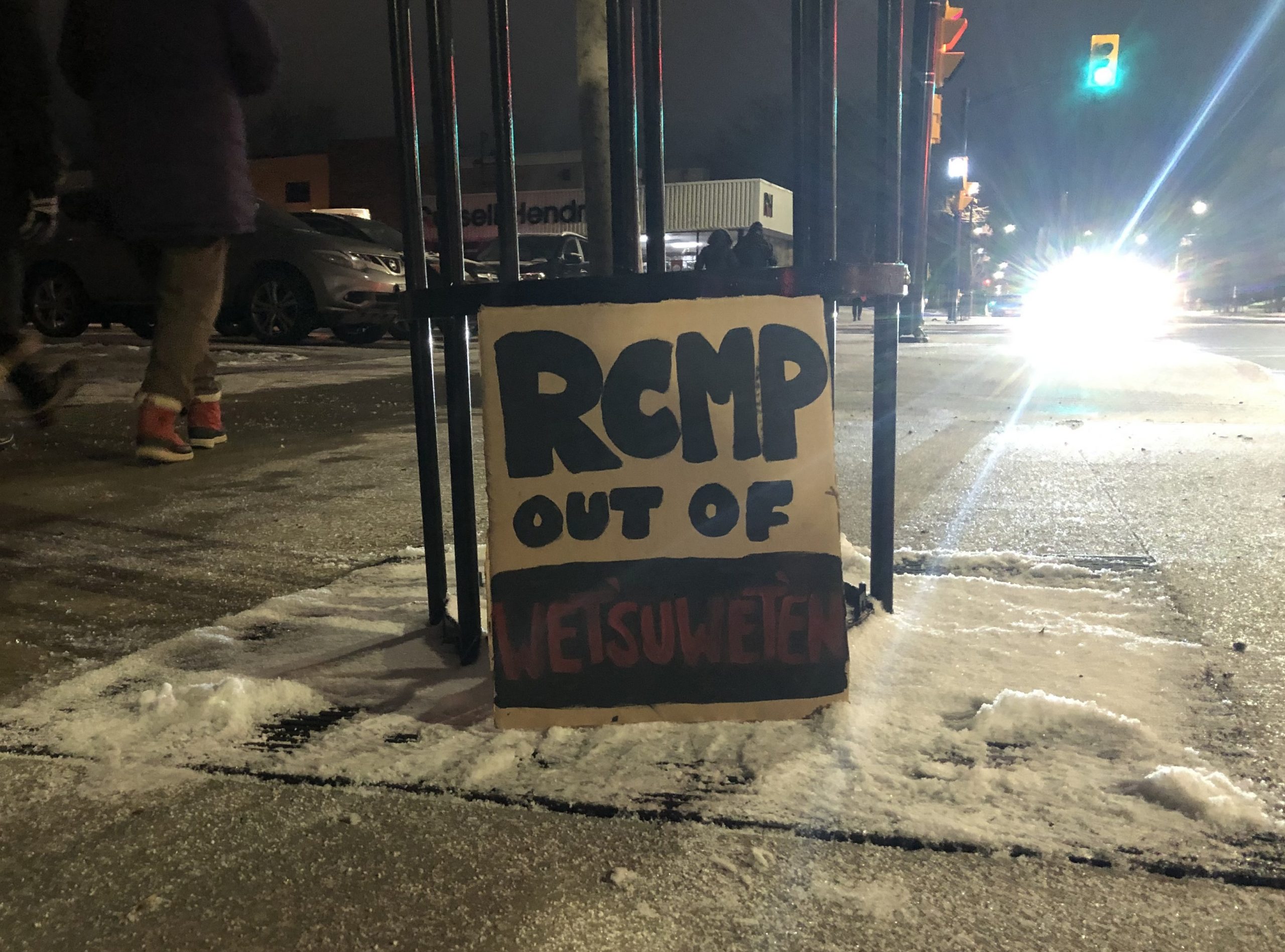 Protestors share experiences as Londoners show solidarity for Wet'suwet'en cause - Vimarsana News